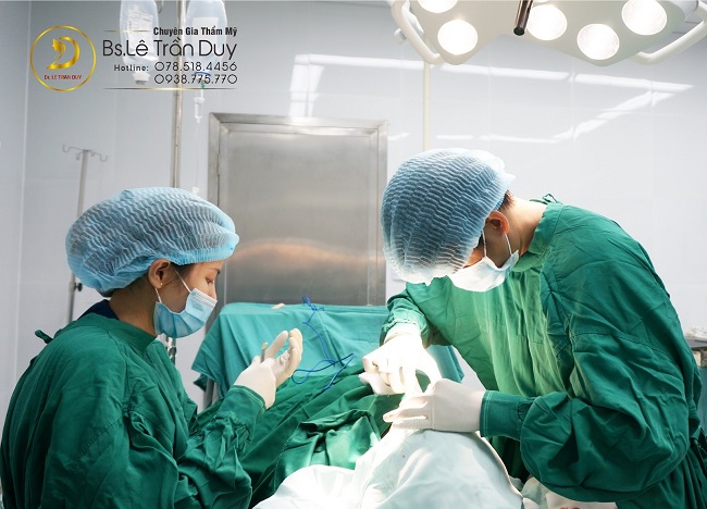 Bác sĩ thẩm mỹ giỏi ở TPHCM – Bác sĩ Lê Trần Duy