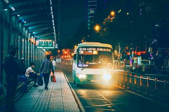 Bến xe buýt